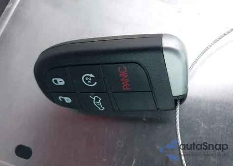 2014 Chrysler 300 z USA, uszkodzony, nr VIN 2C3CCAAG8EH343538